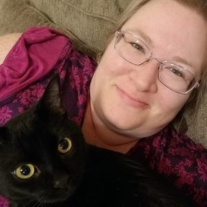 Meet your Posher, Mickie